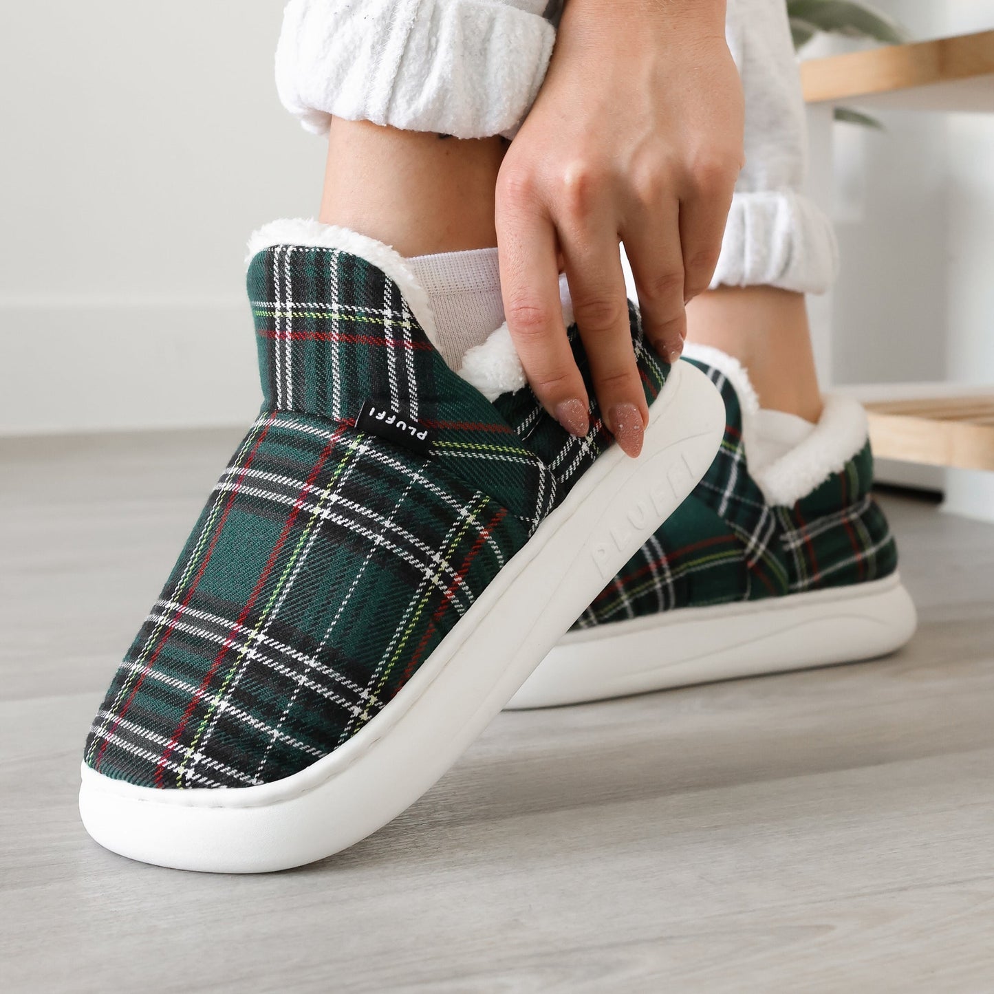 Pluffi Hausschuhe – Plaid Edition