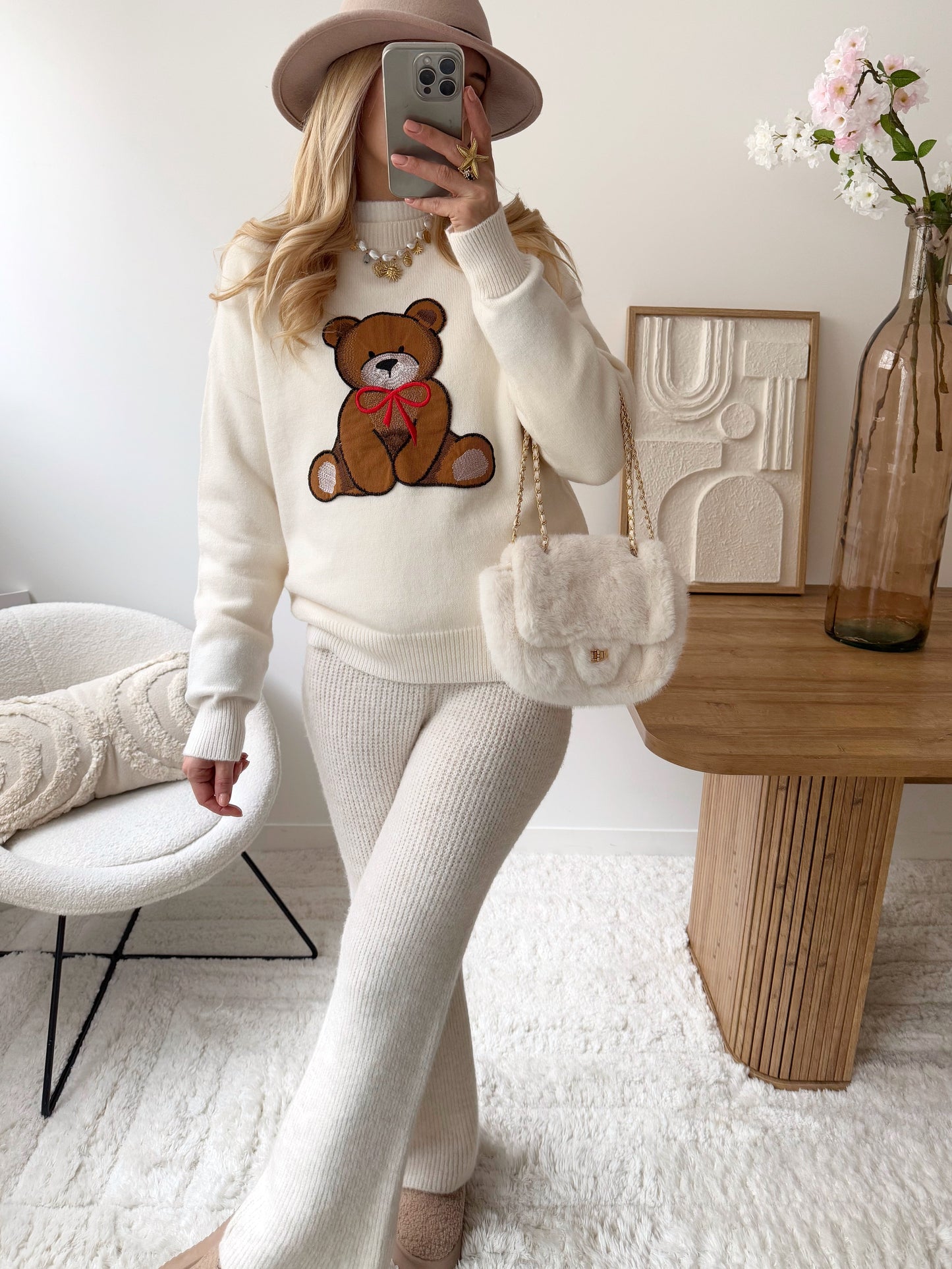 Embroidered teddy bear knit BEAR - white