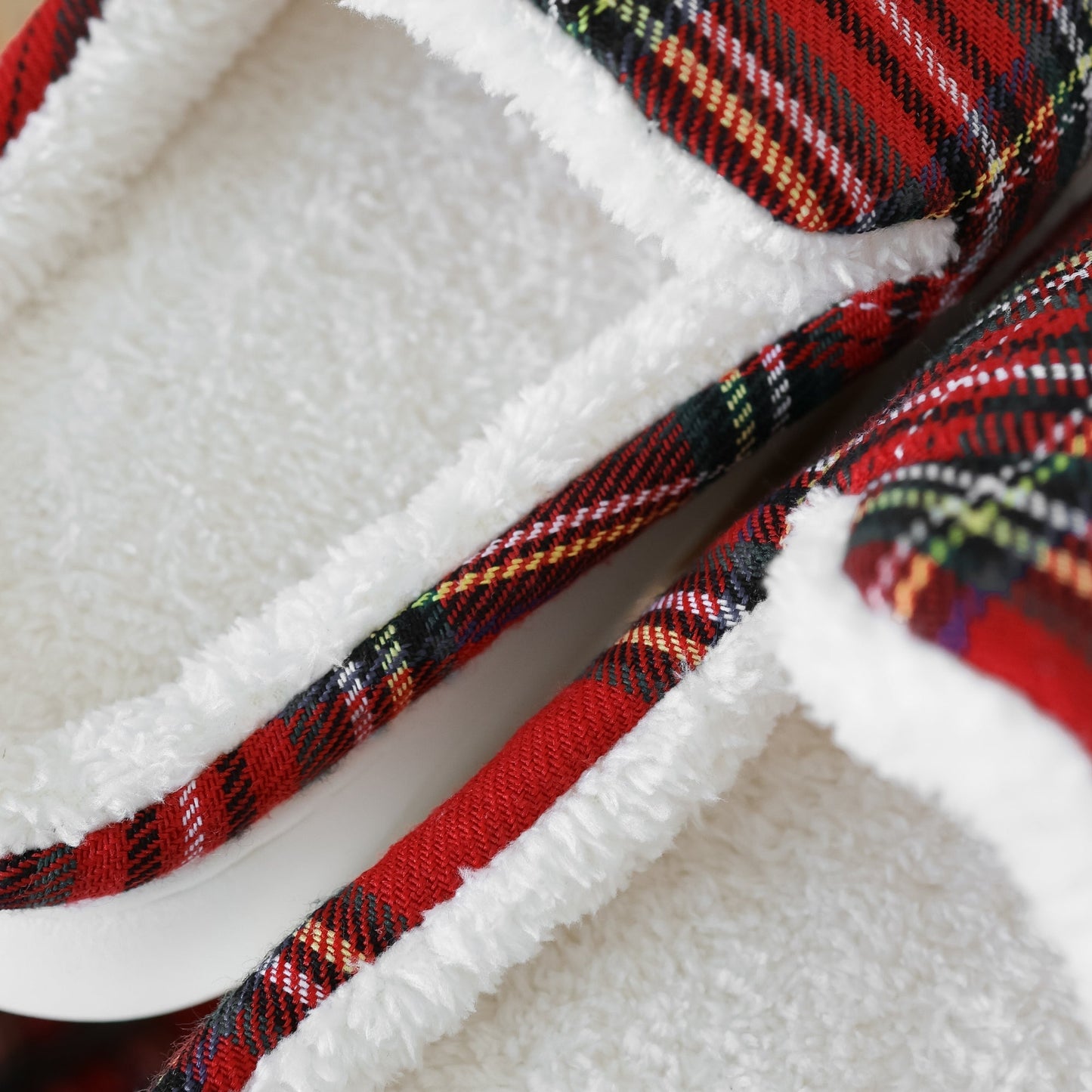 Chaussons Pluffi – Édition Plaid