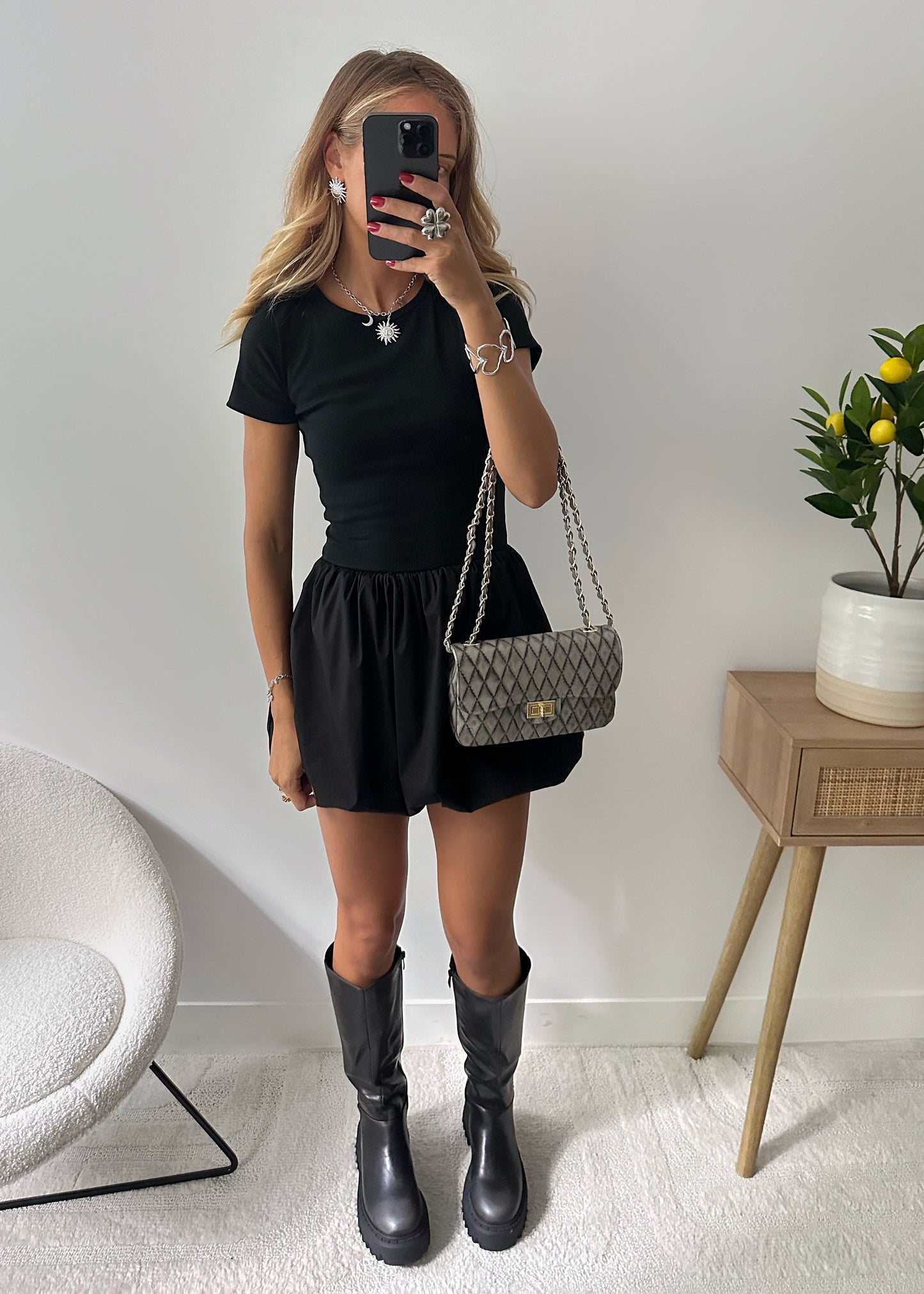 ALBERTIE black short-sleeved dress