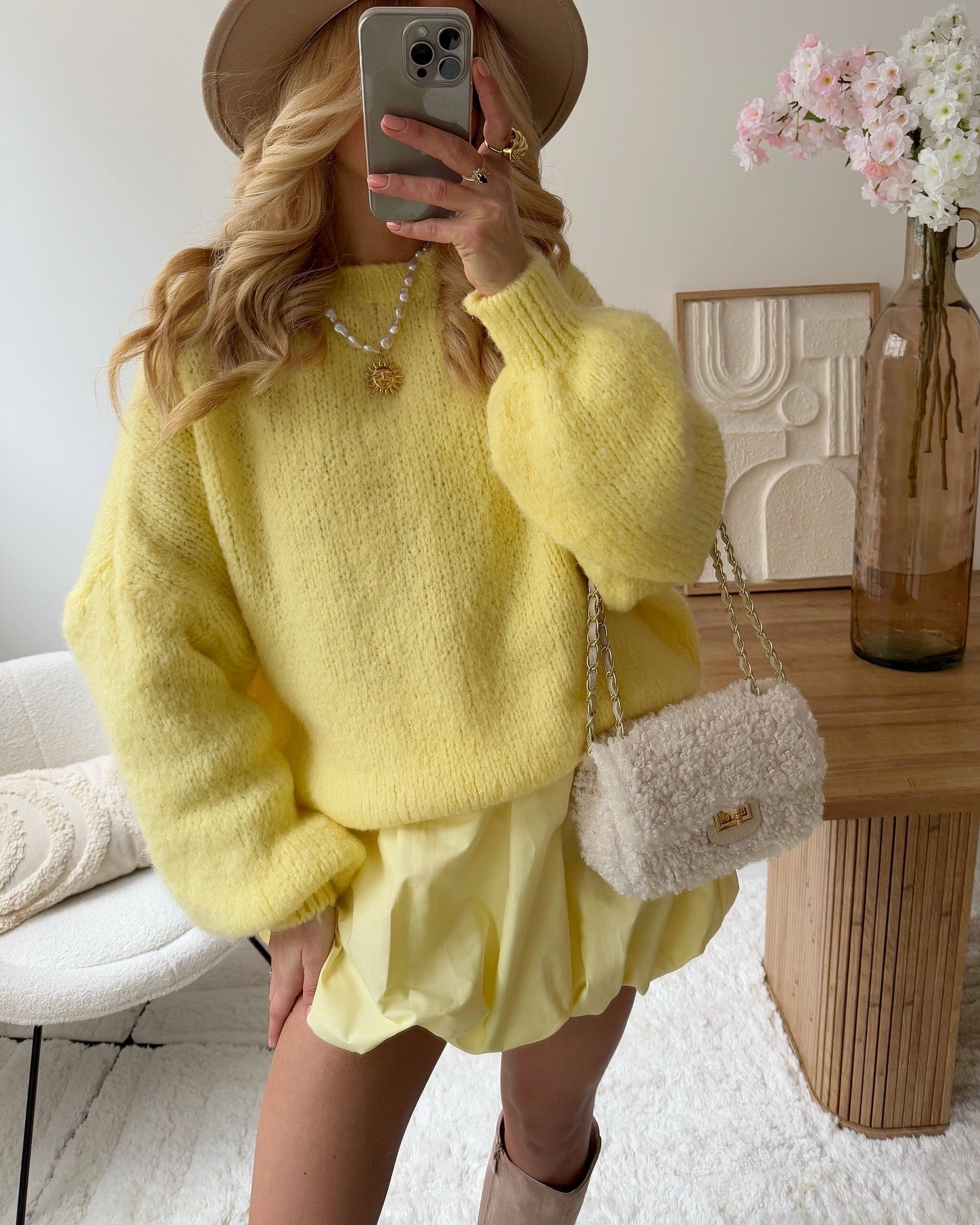 ANGELICA yellow oversized low-sleeved knit